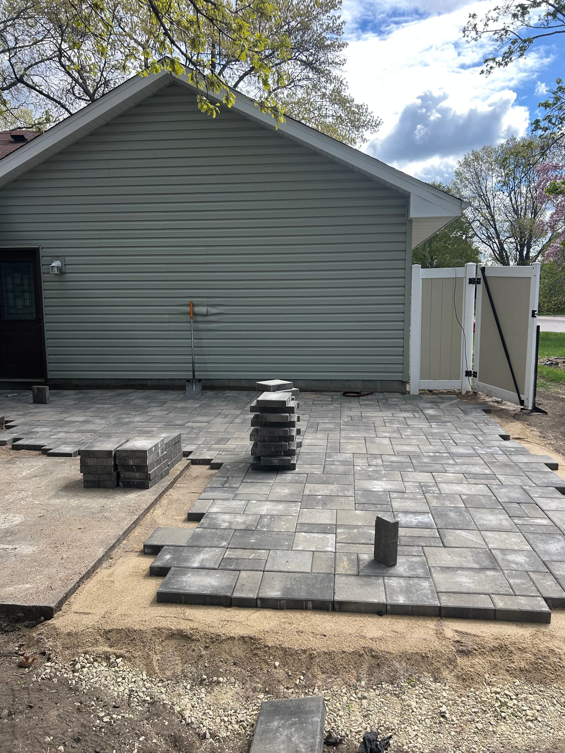 Gallery photos for 400 Sq. Ft. Paver Patio Installation in Mounds View MN: Image #3