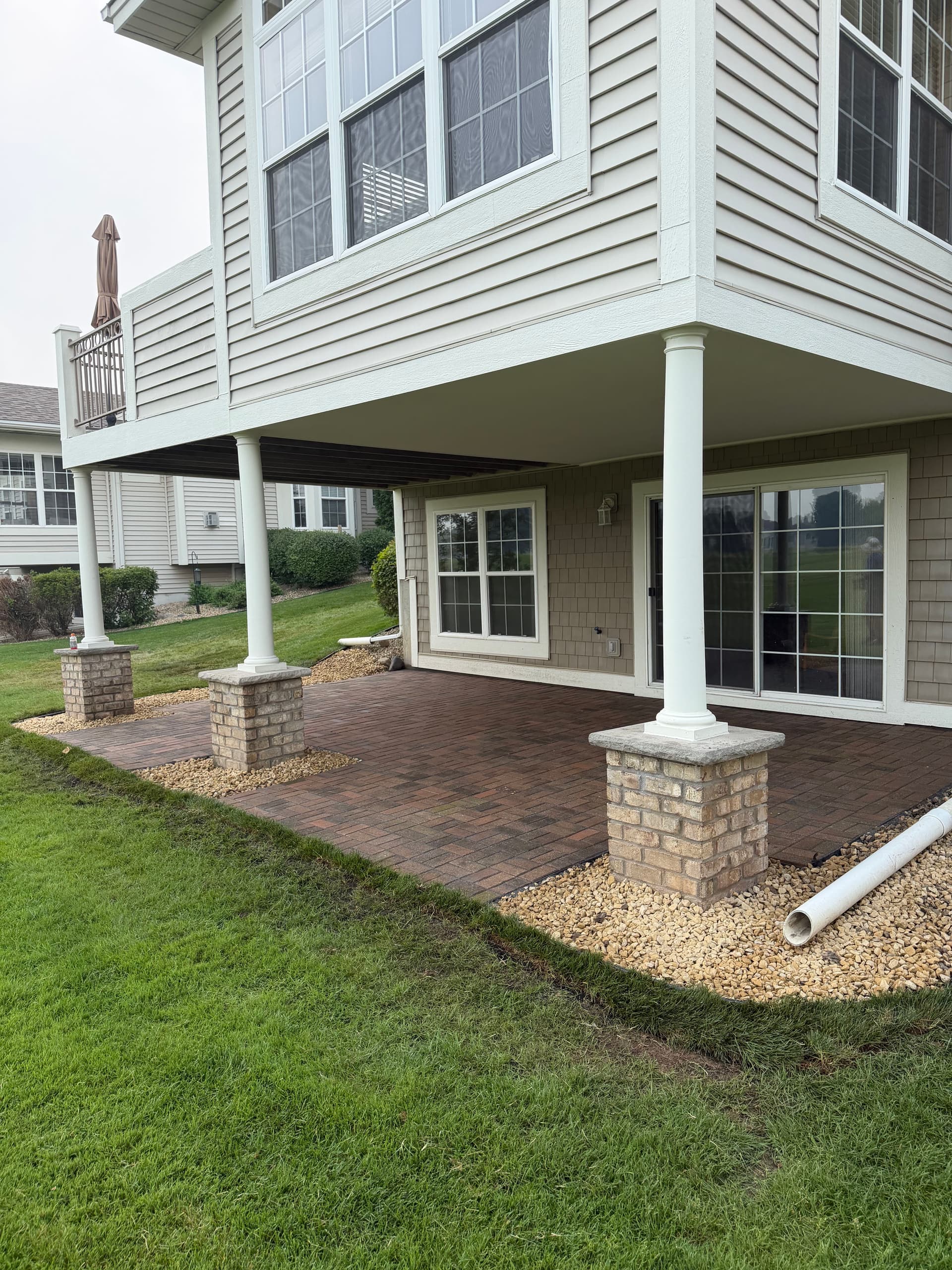 Gallery photos for Paver Patio Relay Done Right in Oakdale: Image #2
