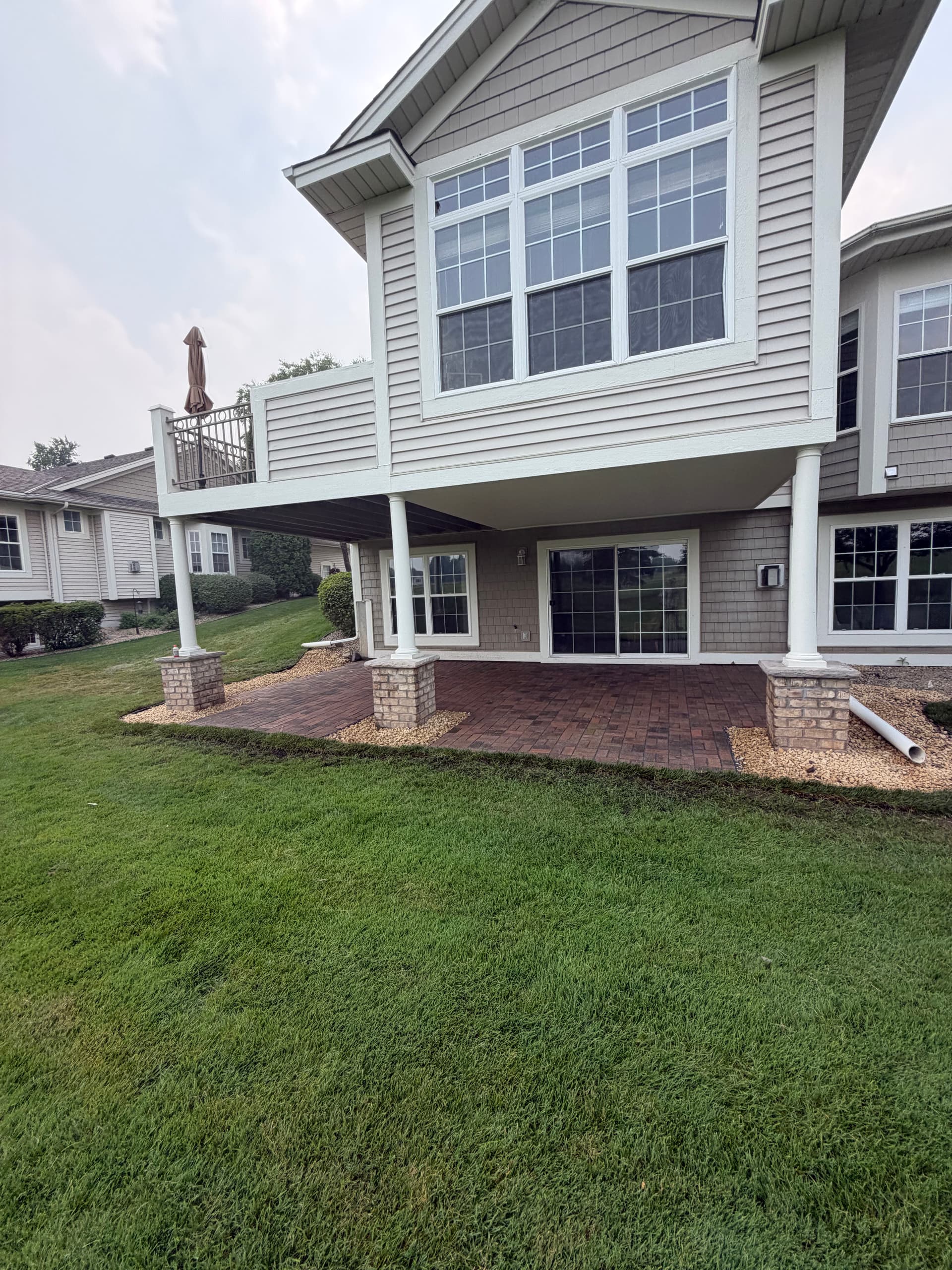 Gallery photos for Paver Patio Relay Done Right in Oakdale: Image #1